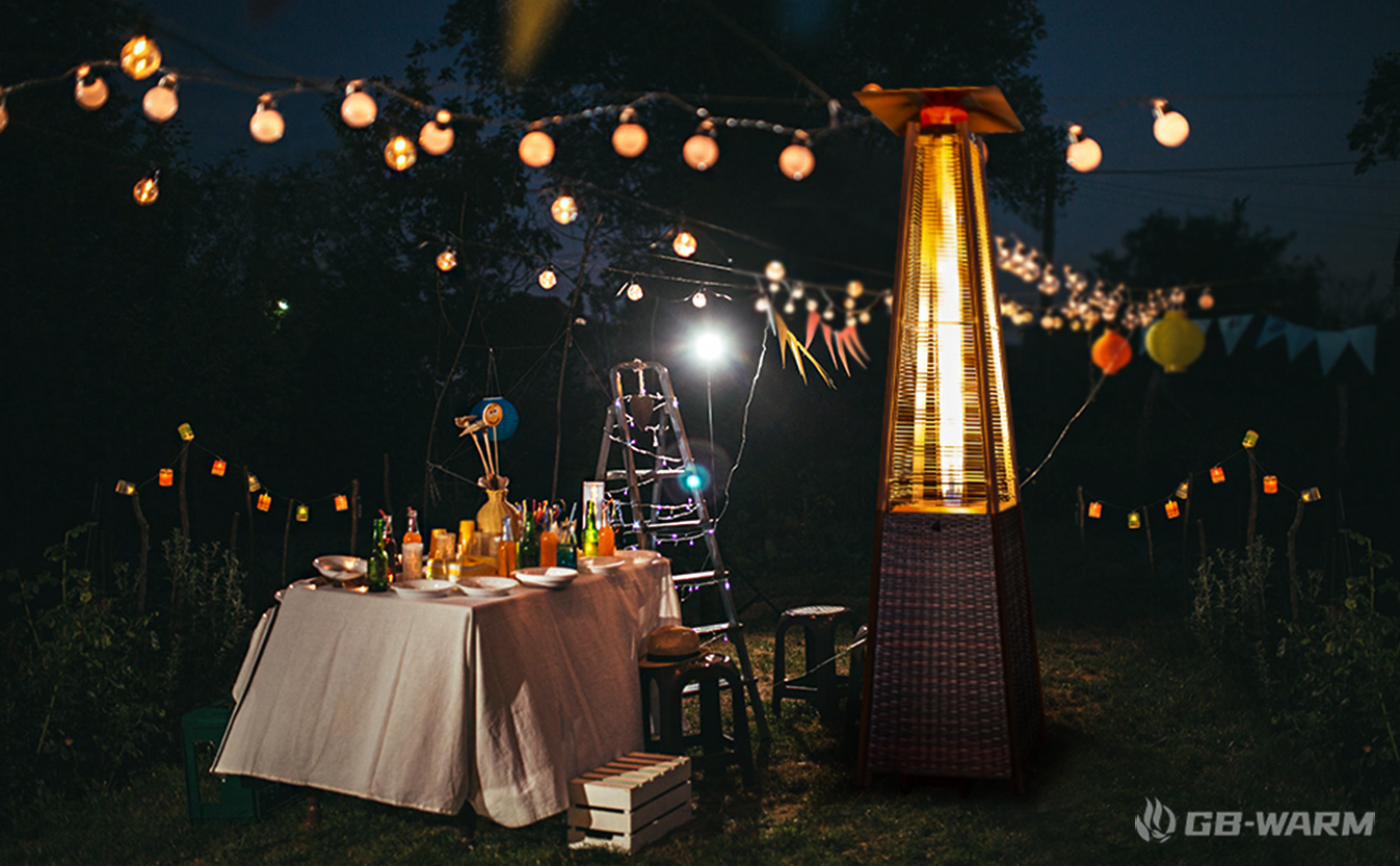 Calentador de patio piramidal ___