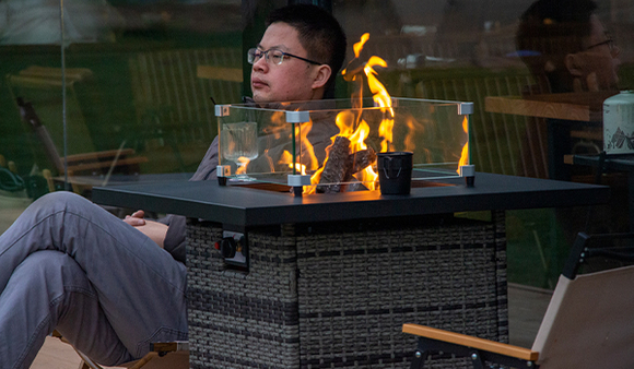 Fire Pit Table Beellen 600X350.jpg